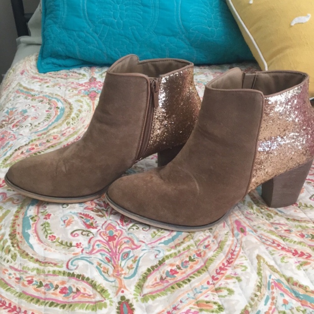Gold Glitter Ankle boots